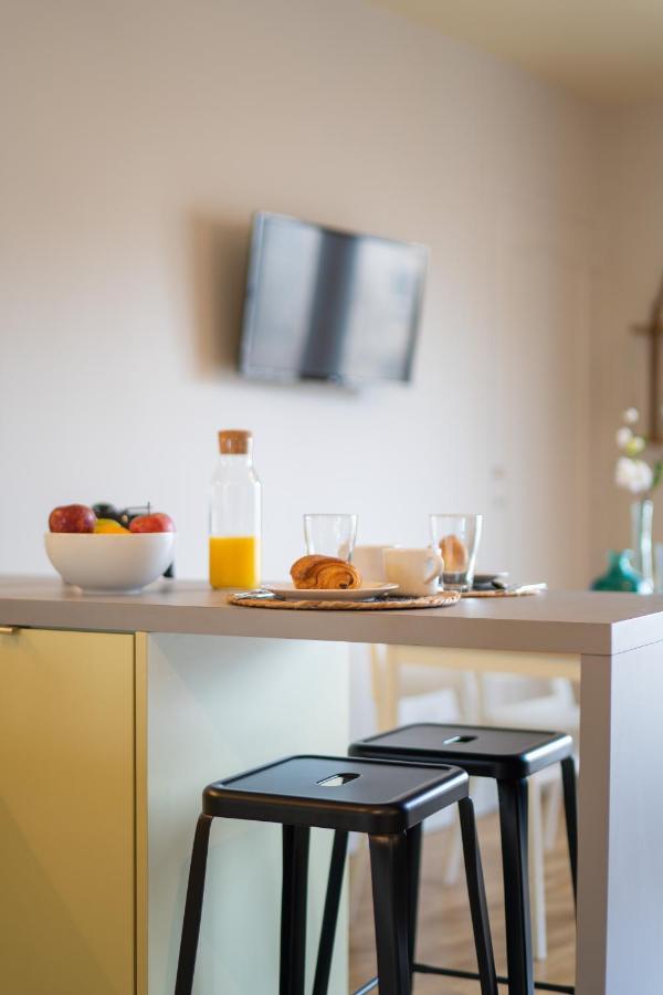 Apartment Centre - Proche Gare - Parking Velo - Balcon - Arrivee Autonome